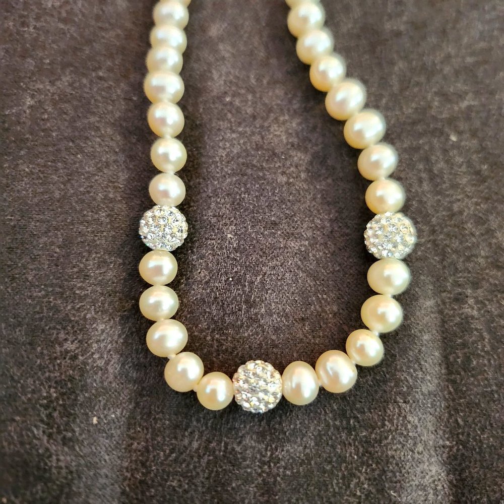 Pearl necklace